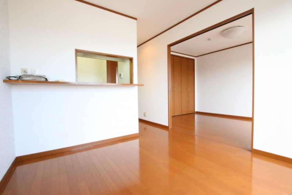 LDKの隣は洋室です。