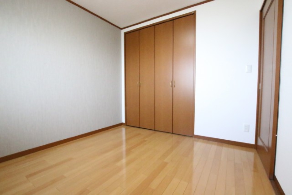 洋室5.2帖。クローゼットついています。