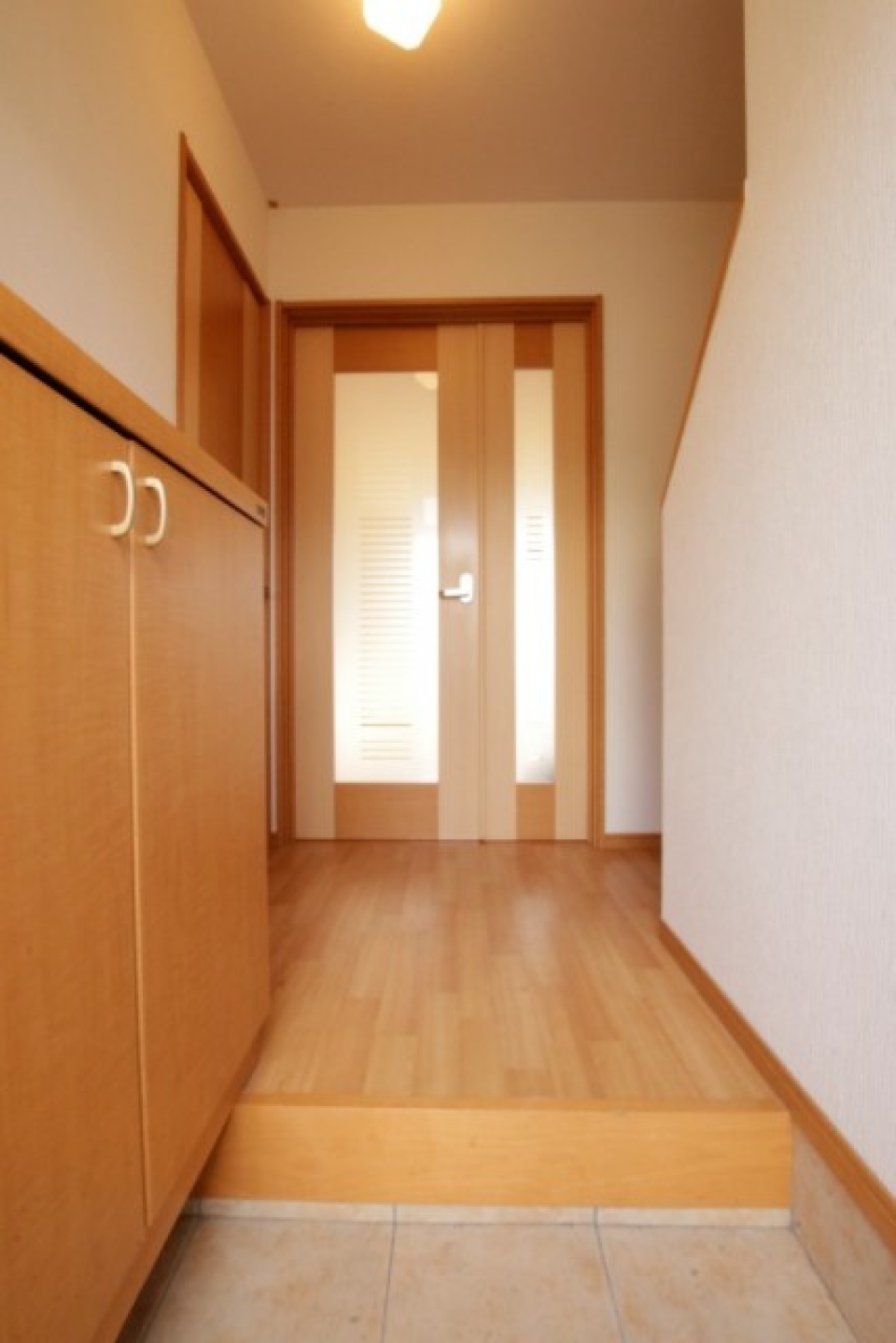 靴箱付きの玄関。