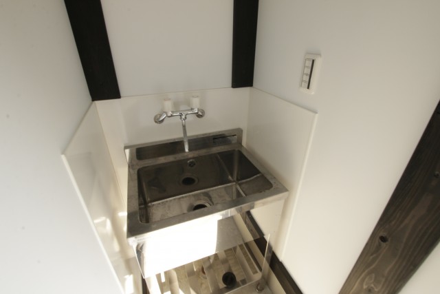 冬場でも温水で洗車できちゃいますよ