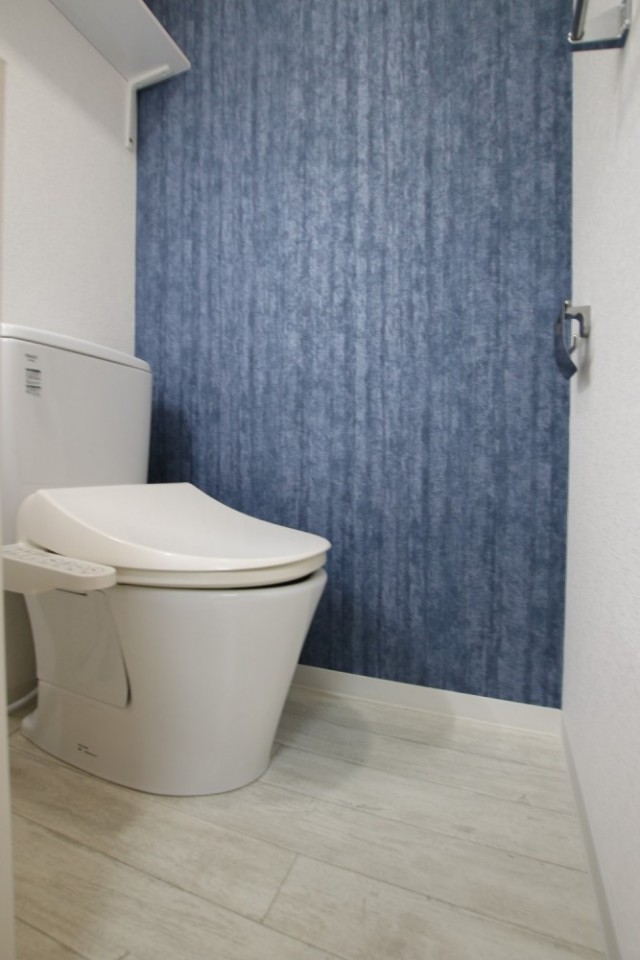 温水洗浄便座のトイレ。