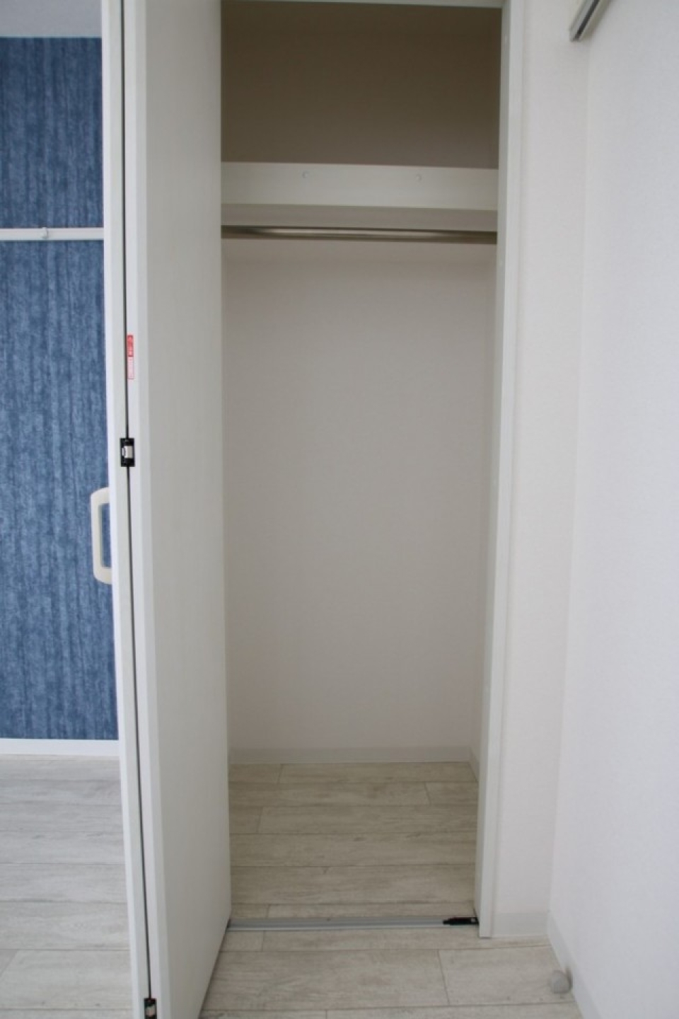 クローゼット完備の洋室8.0帖。