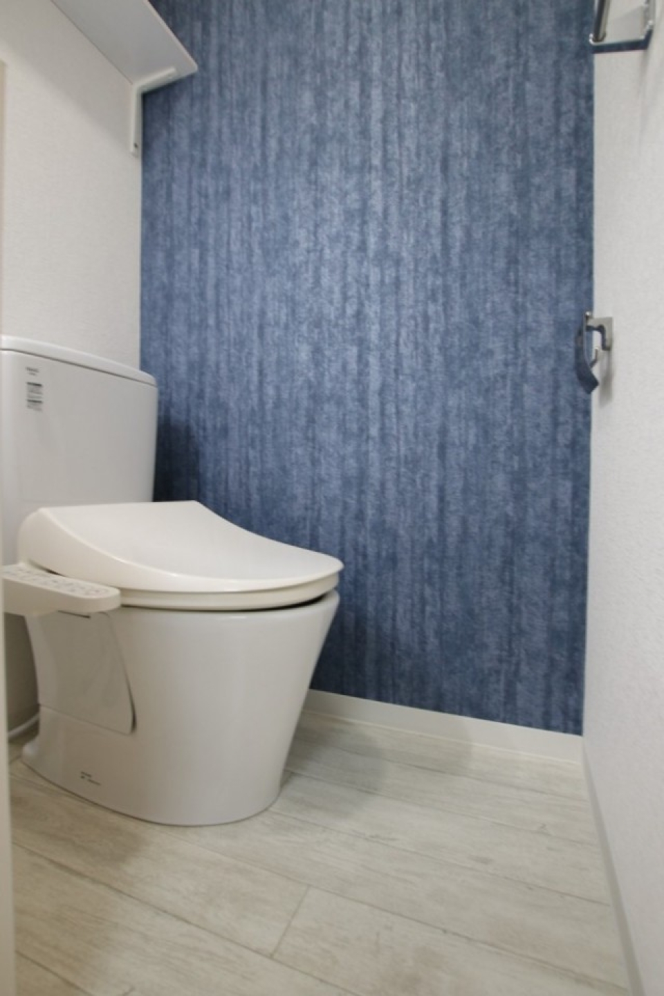 温水洗浄便座のトイレ。