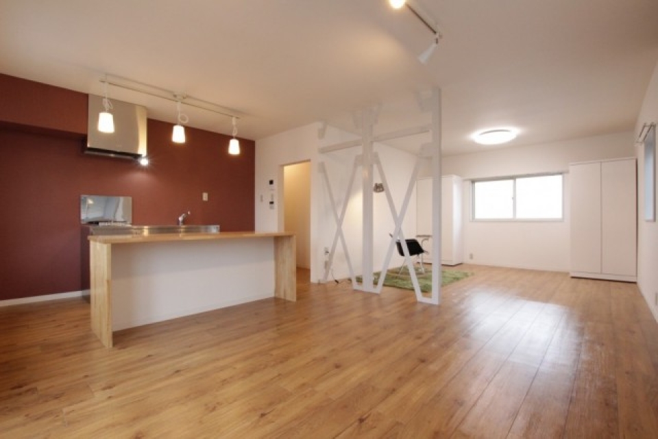 20帖の広さはさすがに圧巻の空間。