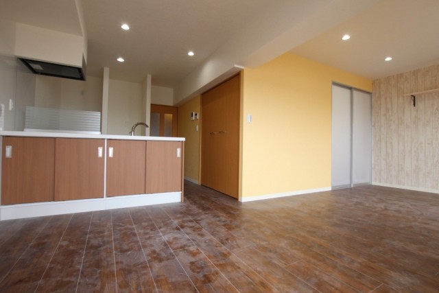 L字形のLDKは広さ16帖。