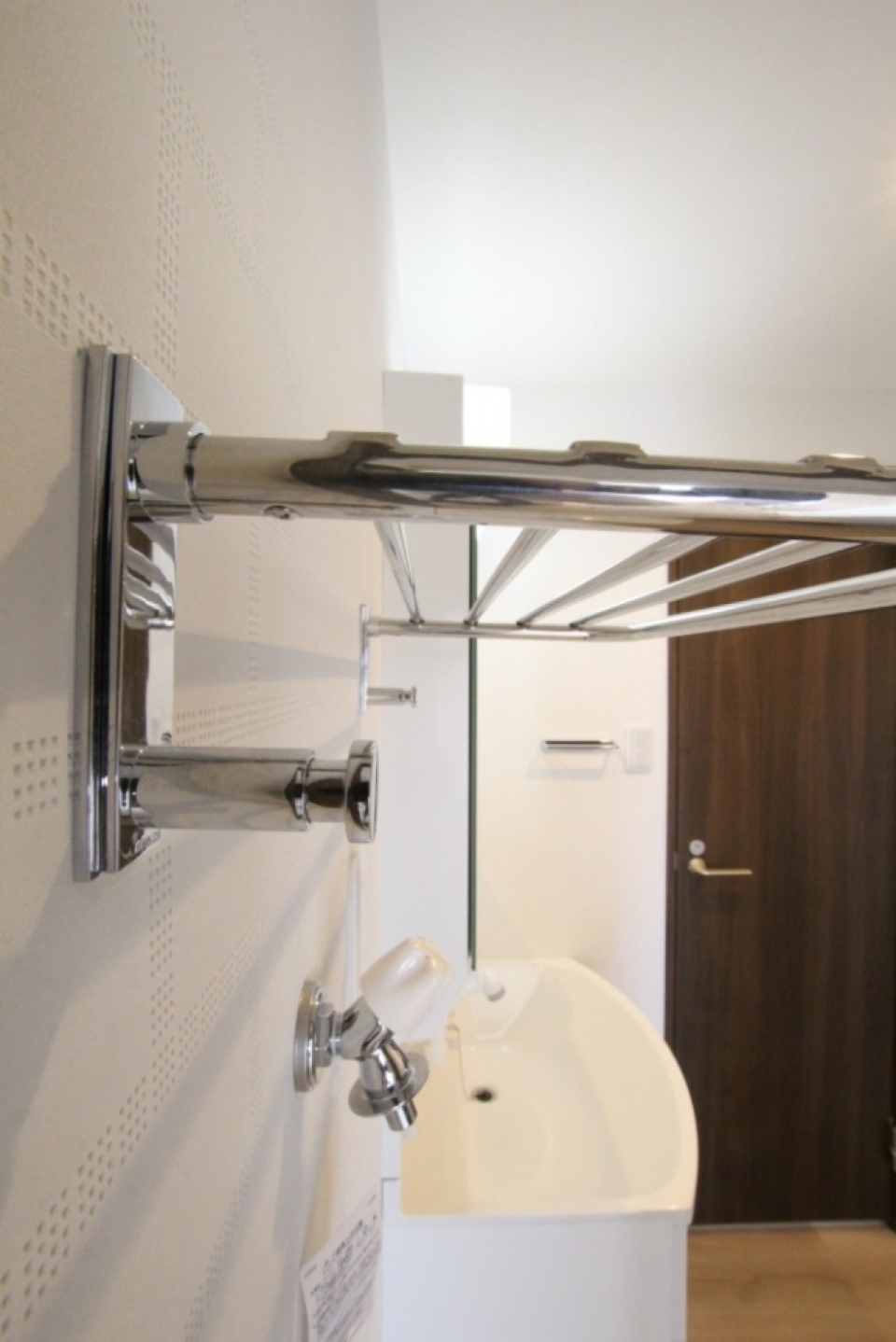 洗濯機置場上部にはコレッ！あると意外と便利。