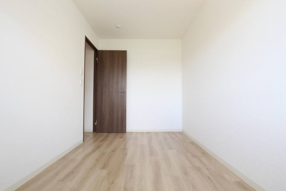 こちら寝室スペース。