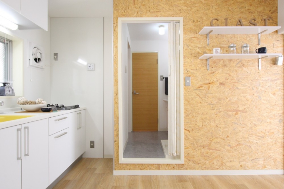 流行りのOSD合板がオシャレ！でも釘・画鋲はNGよ。