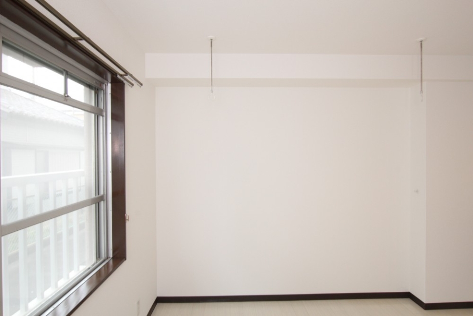 雨の日に便利な室内物干し取り付けました。