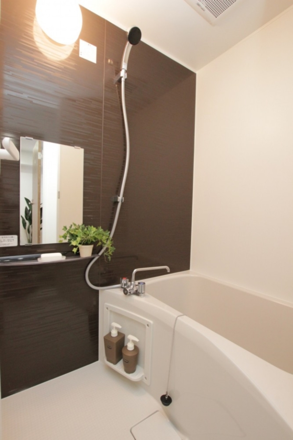 シャワーヘッドも手を抜きません！ちょっとしたことで高級感UP