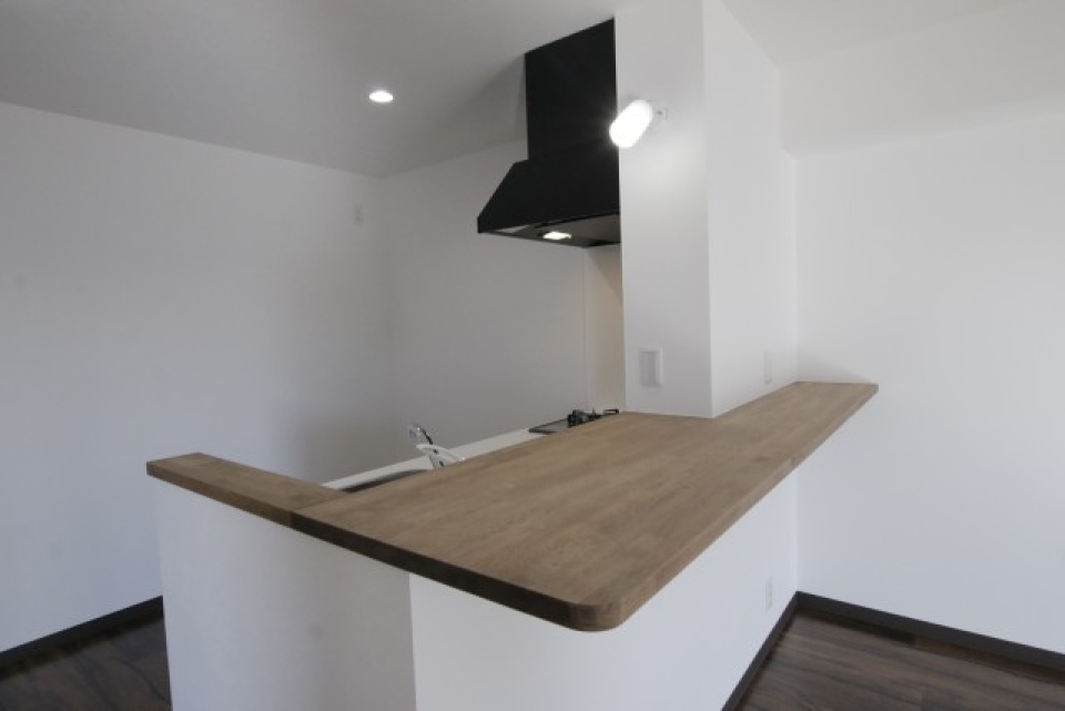 カウンター奥行きがあり、広々していますね。