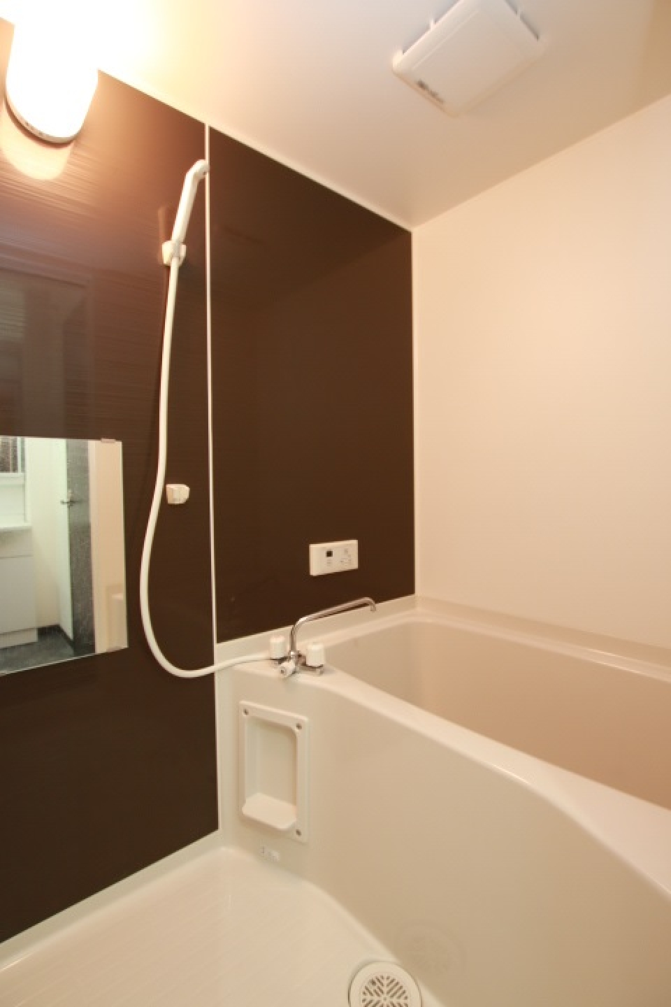 綺麗な浴室です。