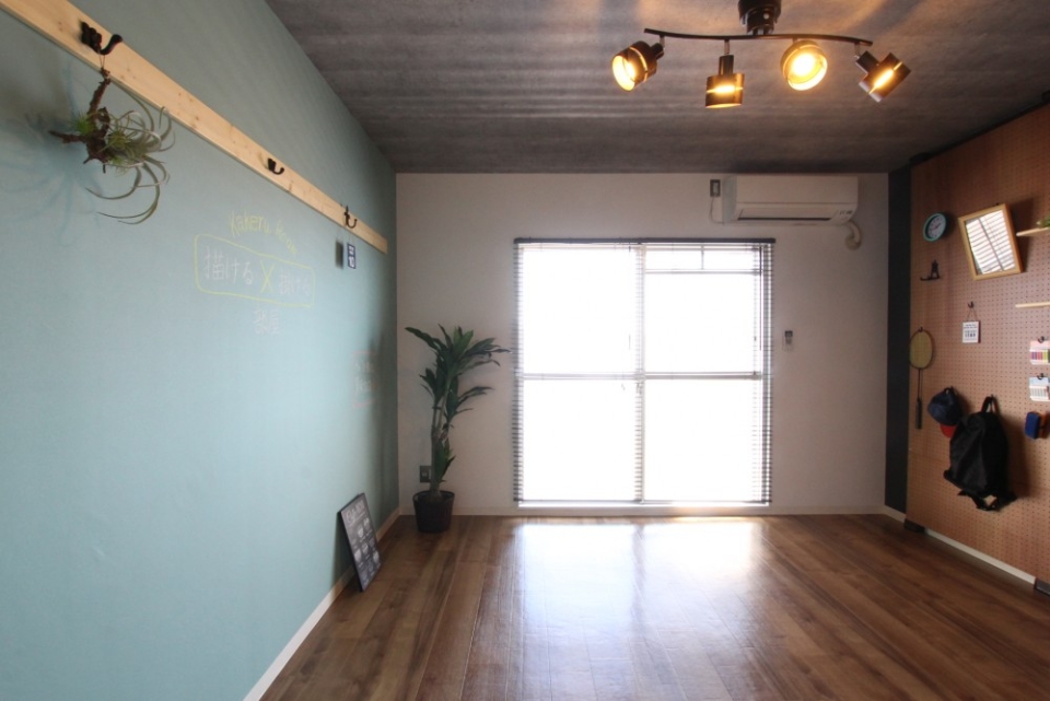 「描ける」と「掛ける」が室内にたくさん。