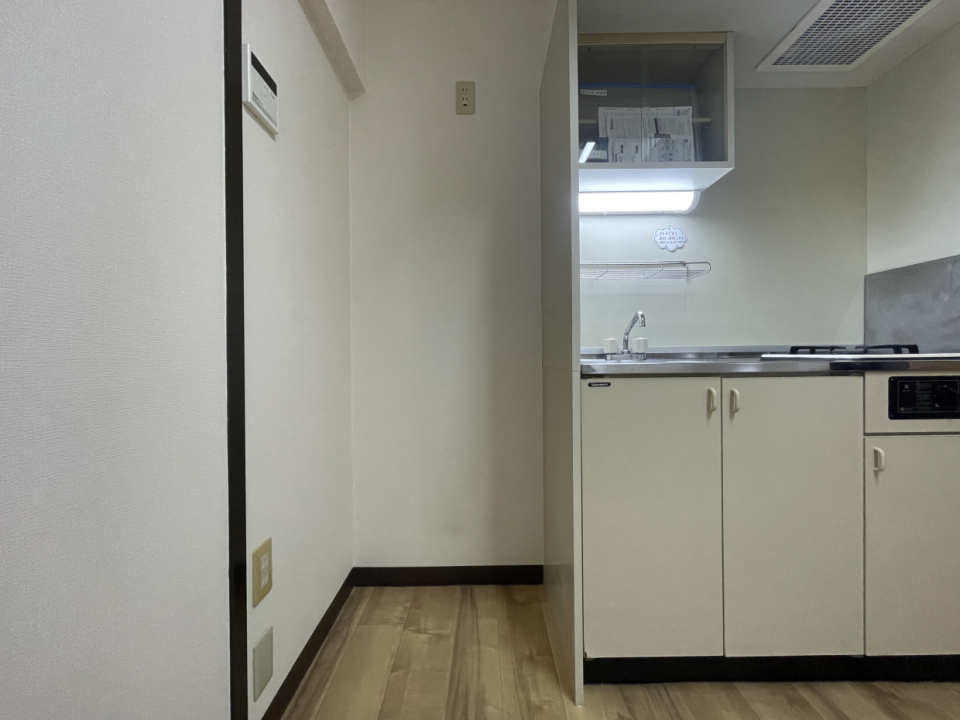 家賃+2,000円で冷蔵庫、電子レンジ、洗濯機設置可能です。