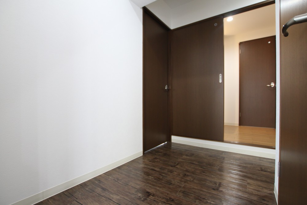 廊下広いです。このスペースも有効活用できそう。