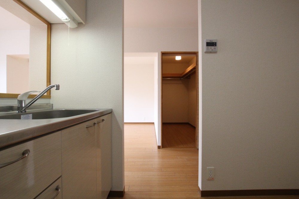 閉鎖的なキッチンですが、料理に集中したい方はオススメ。