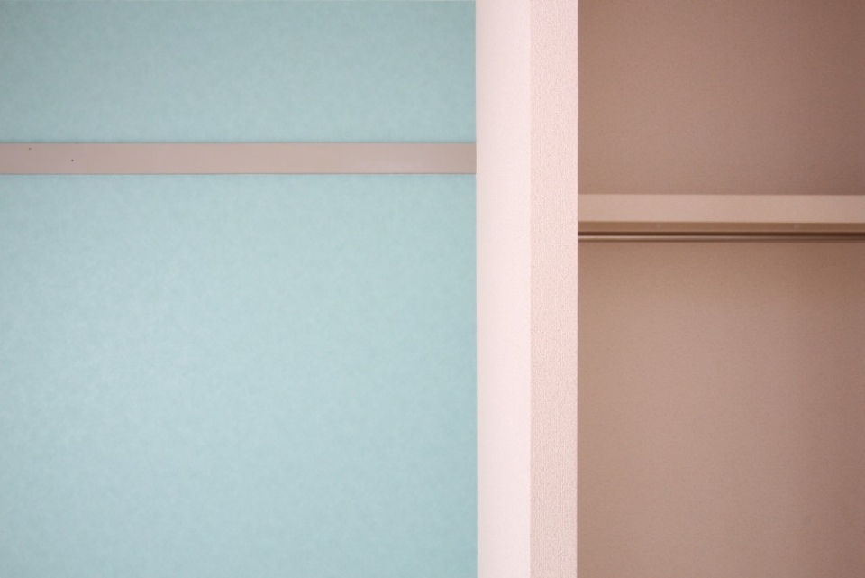 DEN空間のとなりは、クローゼット。