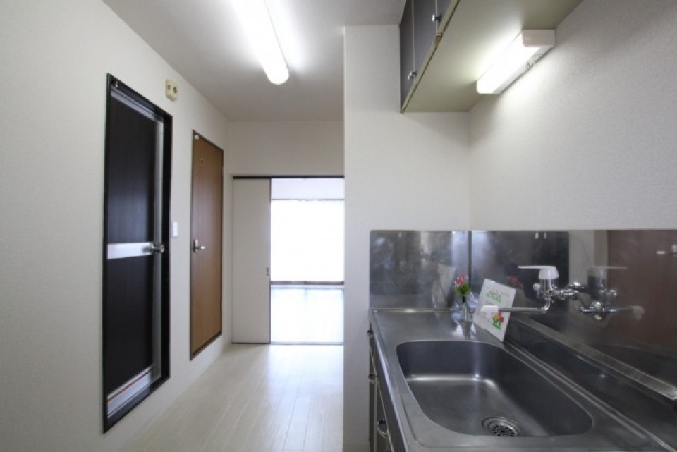 キッチンは廊下に