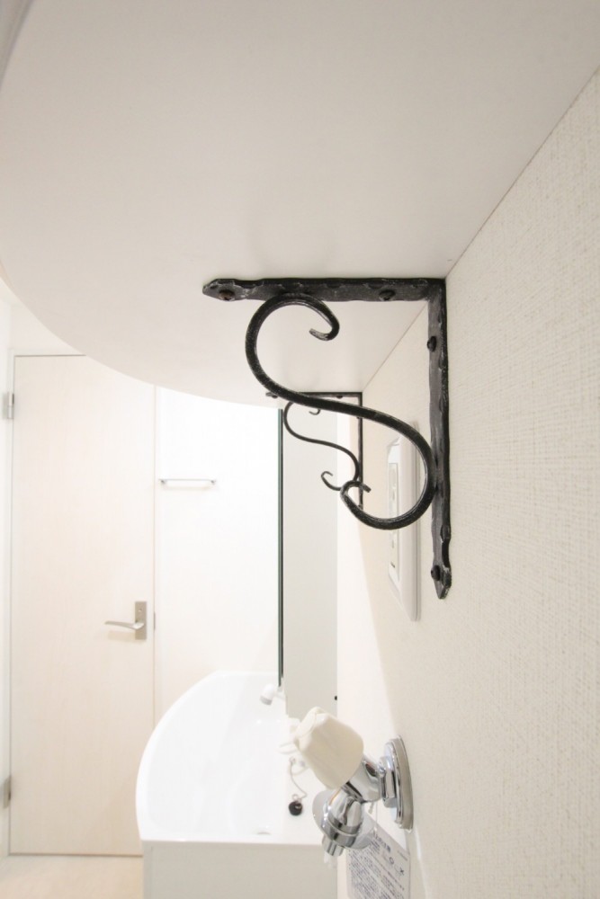 アイアンの棚でオシャレ。