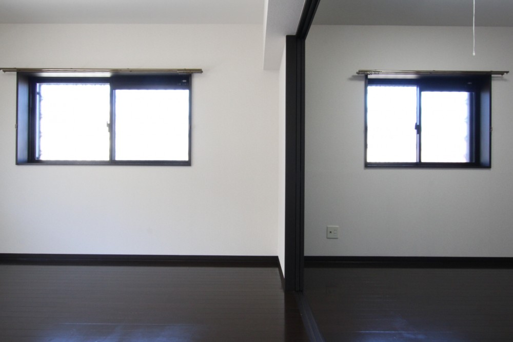 リビングと寝室に角部屋の特権+&alpha;の窓付き。