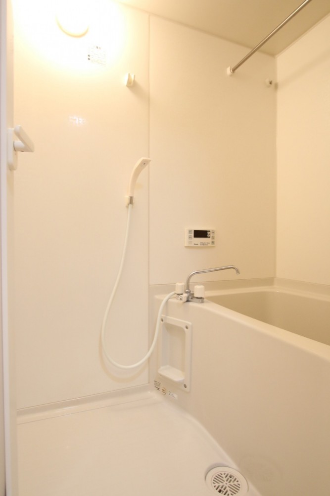 追い焚き、ではあるが鏡が...