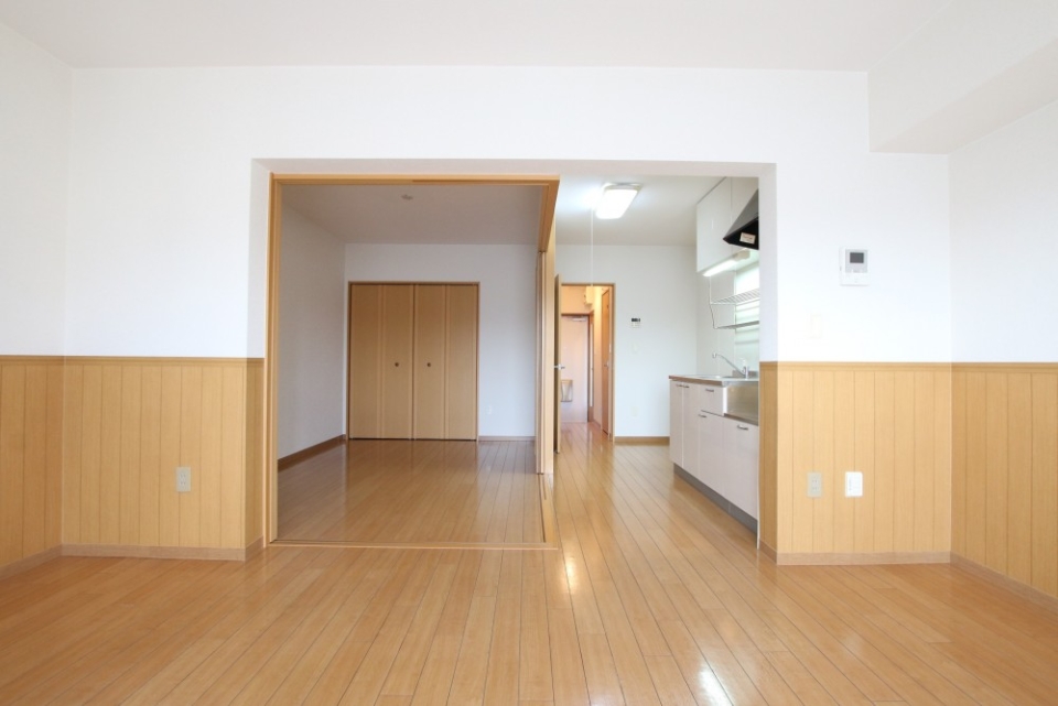 開けっ放しにしてワンルームにした方が使いやすそう。