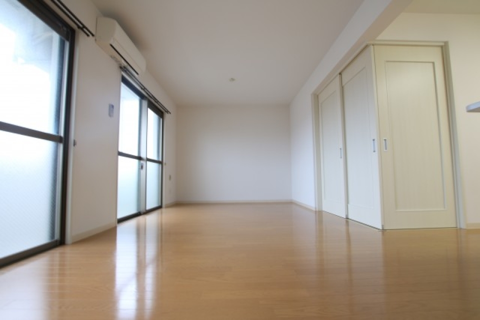 洋室を分離した様子。