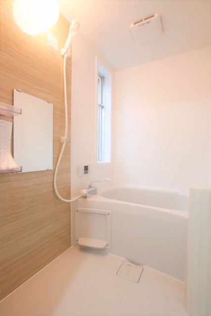 浴室。こちらも綺麗です。