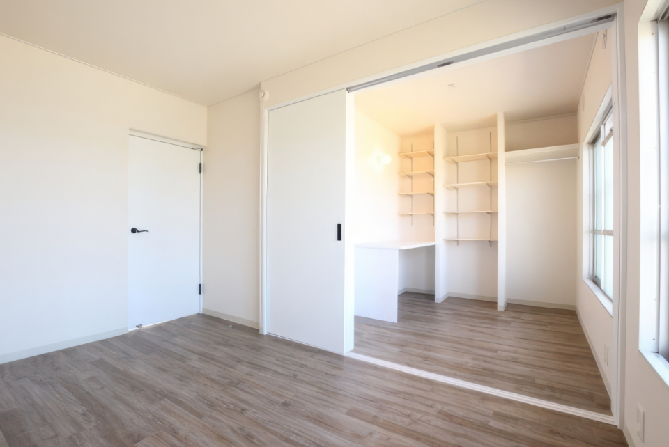 引き戸を開ければ12帖のスペースとしても利用可能。