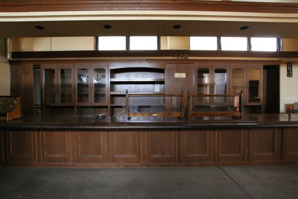 いまにもいい香りがしそうなカウンター(2016/11当時の内装)