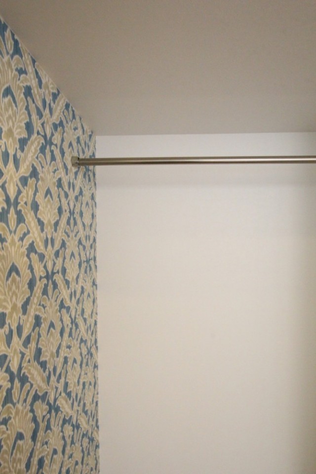 クローゼットはオープンタイプ。