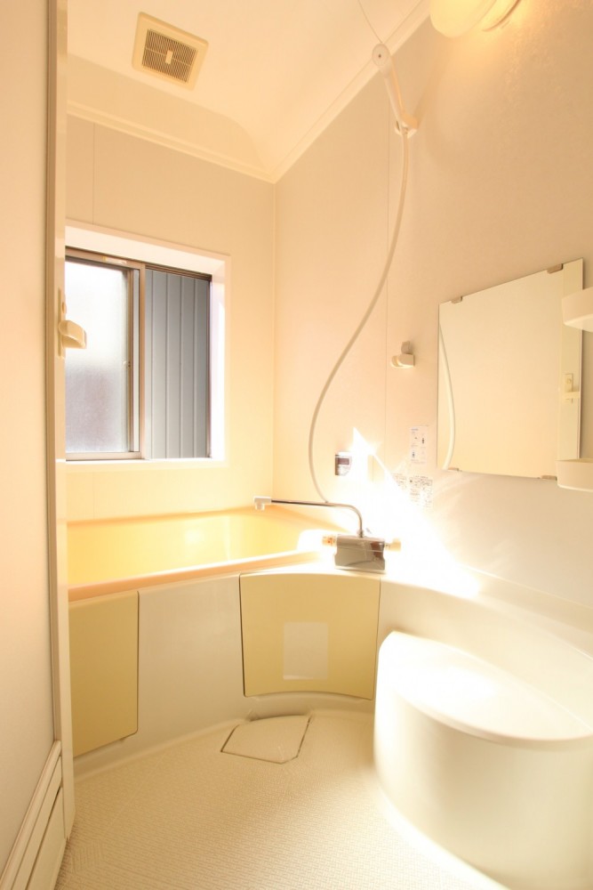 休日に朝日を浴びながらお風呂に浸かりたい。