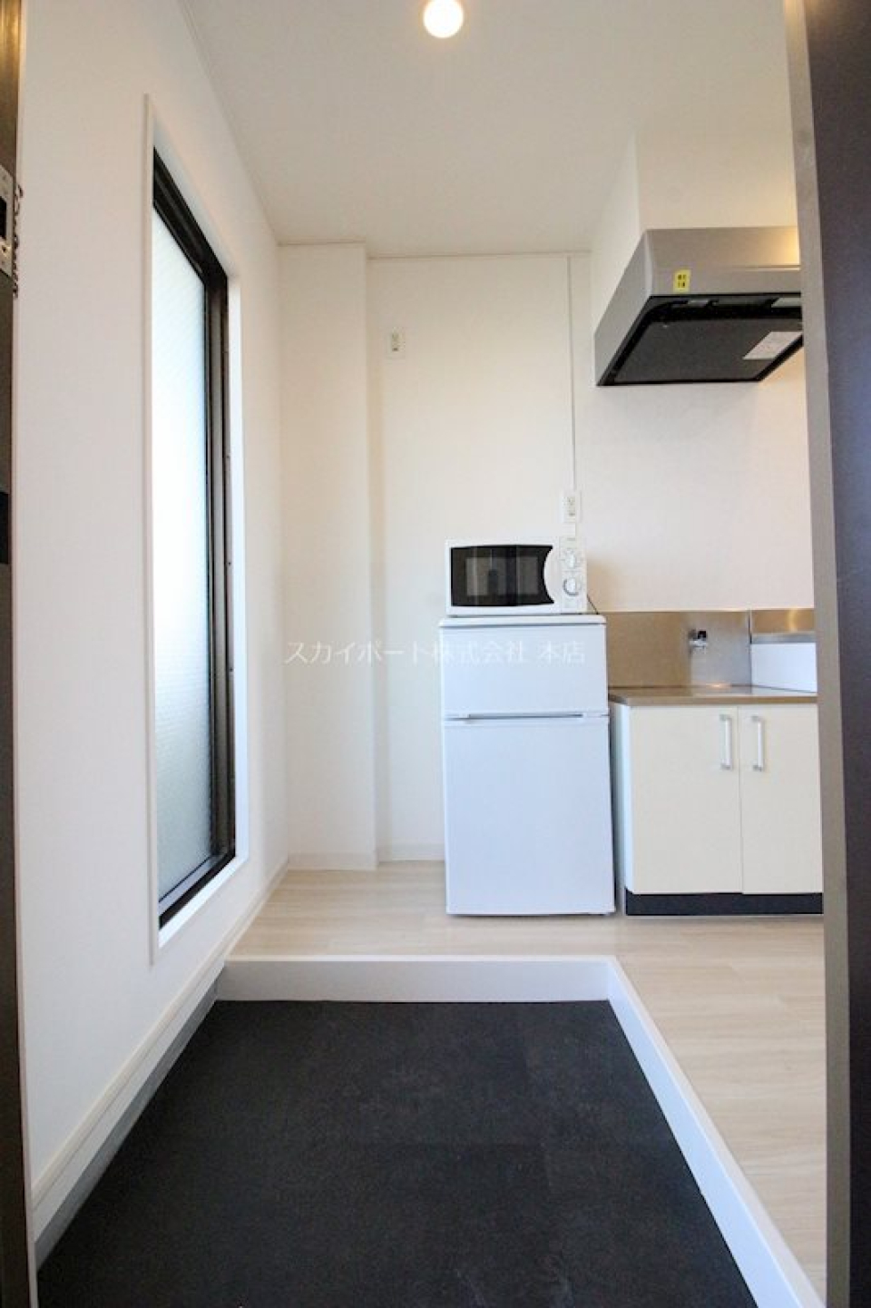 引きでみた様子
