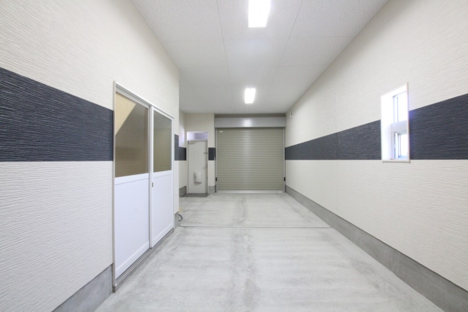 1階ガレージ部分。