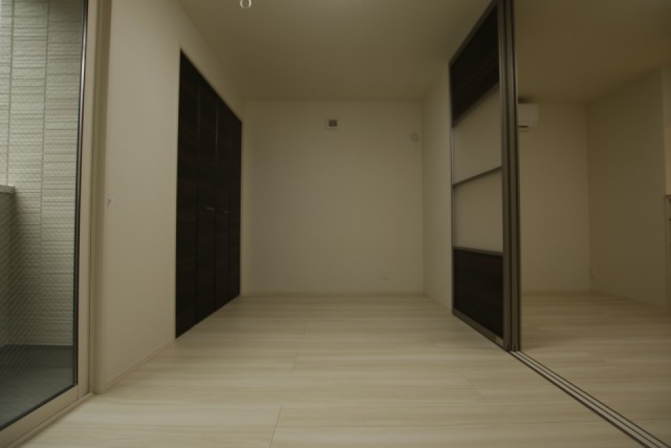 洋室の側ですね。