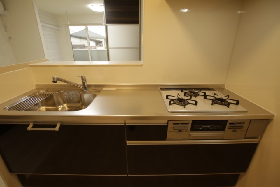 キッチンは3口コンロ