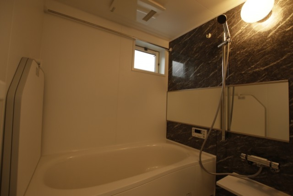 お風呂場は蓋置があるのが好きです。