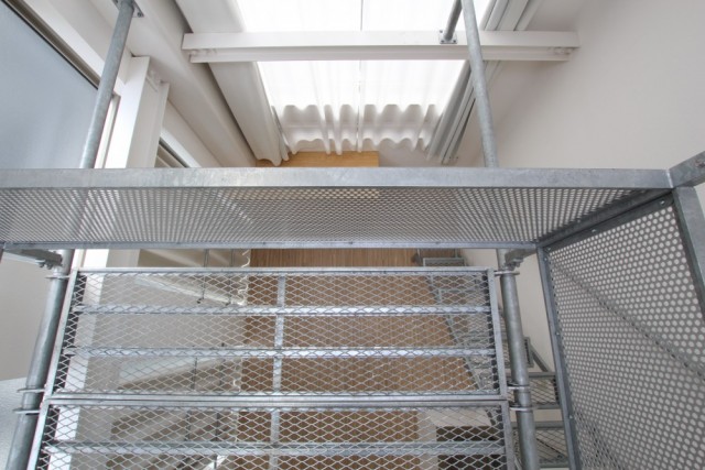 意外と高いルームコート、落下には注意を。