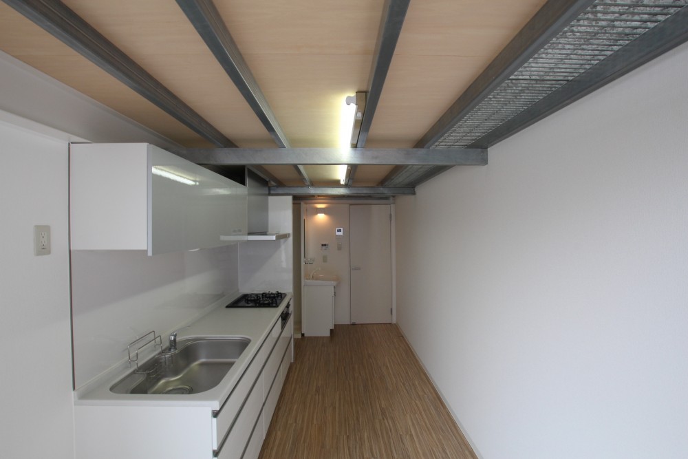 2階は奥行もけっこうあります。