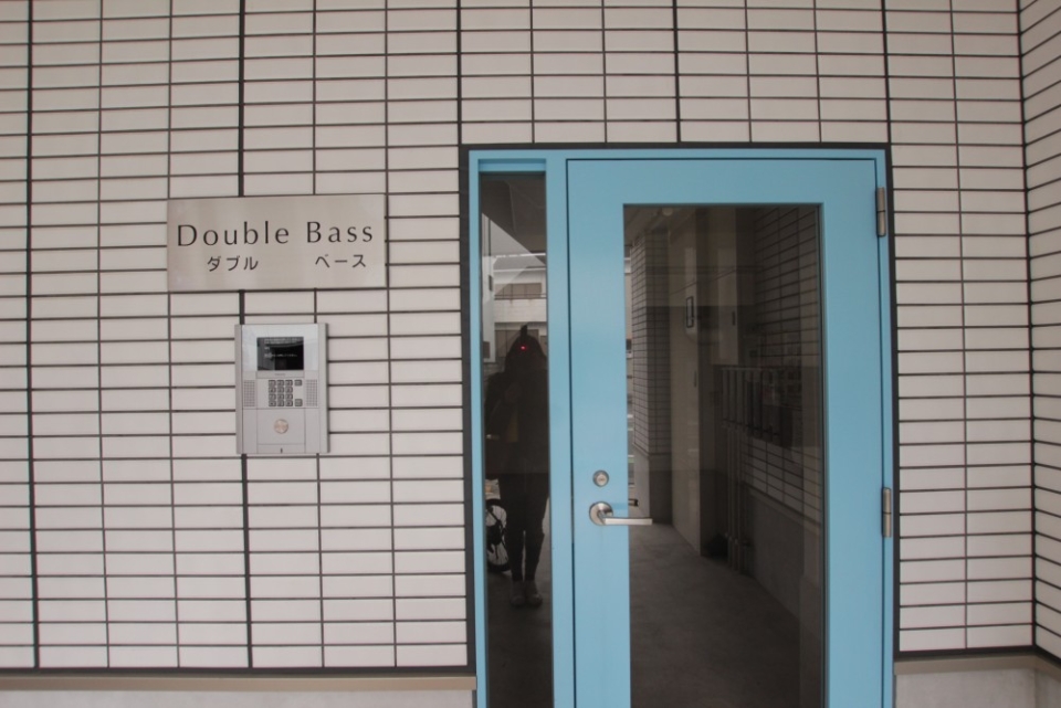 おしゃれカフェの様なエントランス。