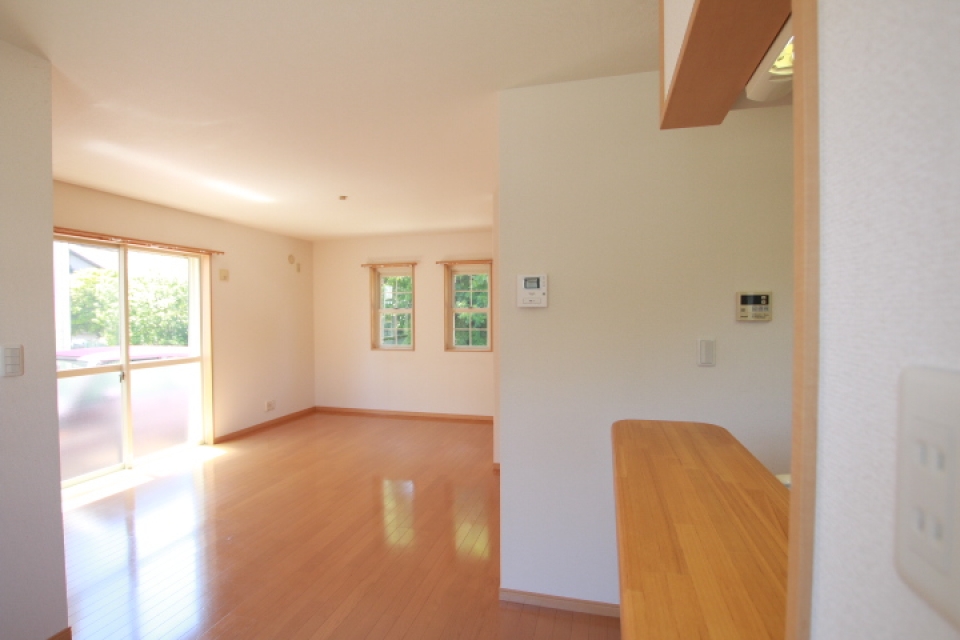 窓から見えるのは緑。