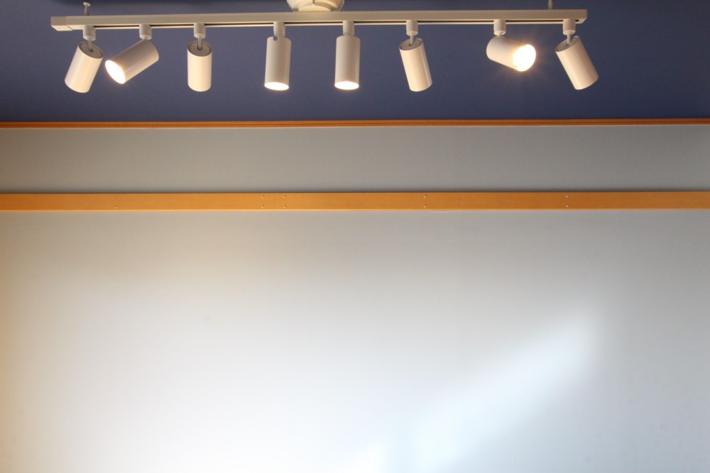 間接照明が空間をおしゃれにしてくれます。