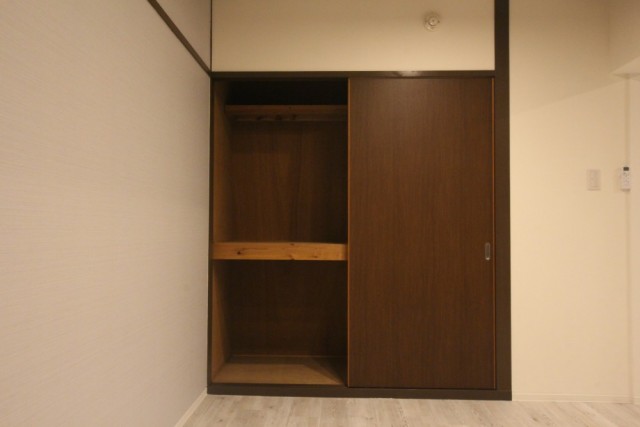 もう一方は押入タイプと2種類あり重宝。