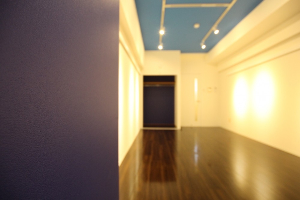 インパクト大、Blue Pillar。