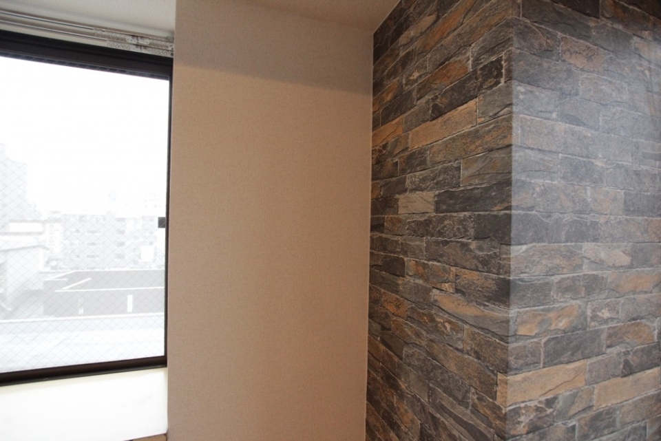 渋いブリッククロス。