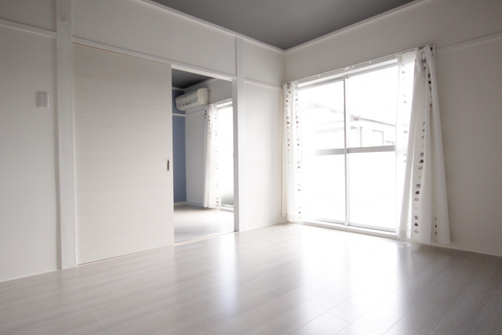 洋室7帖の様子。