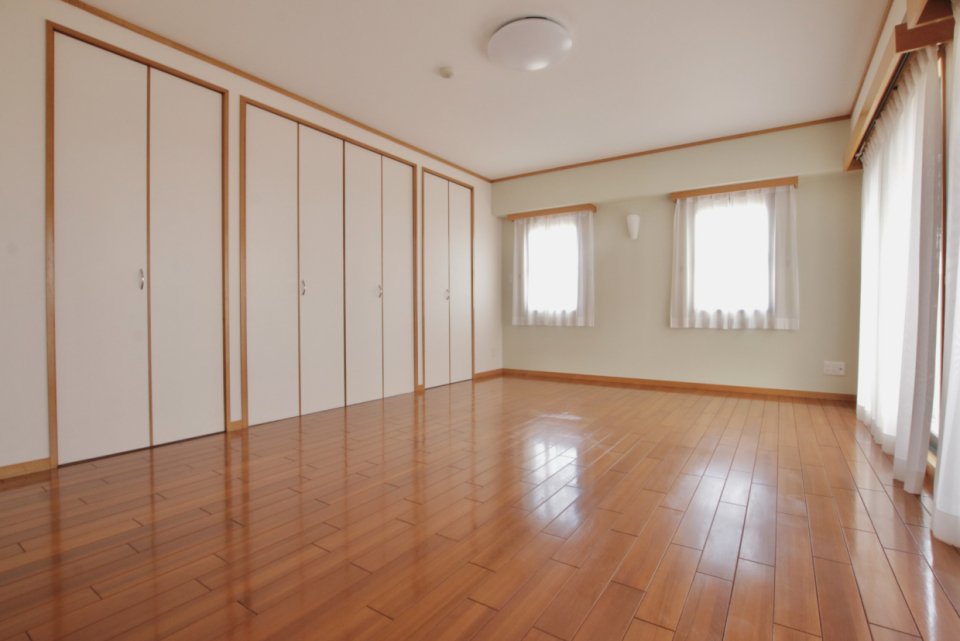 洋室12帖は収納たっぷり