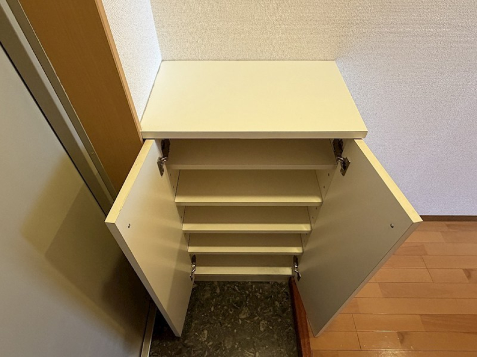 仕切り付きシューズボックス