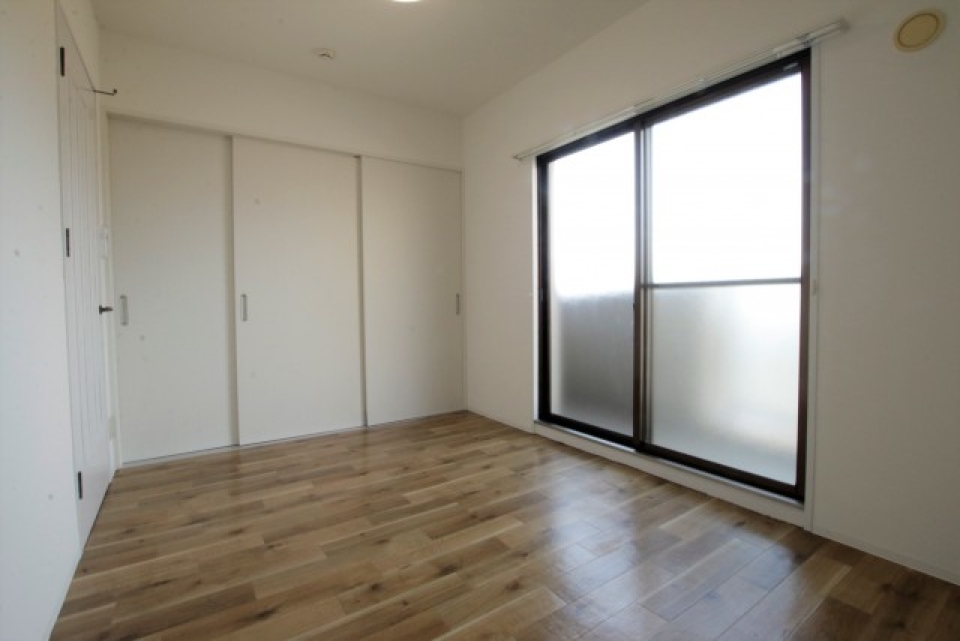 洋室7.2帖。クローゼット完備。