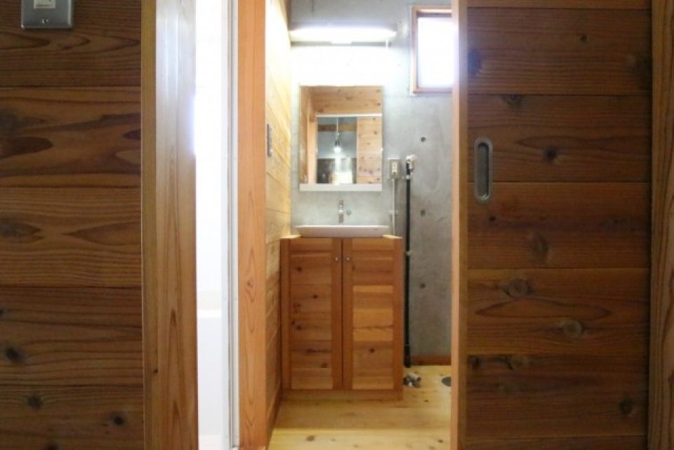 ここまで木にこだわるのか...